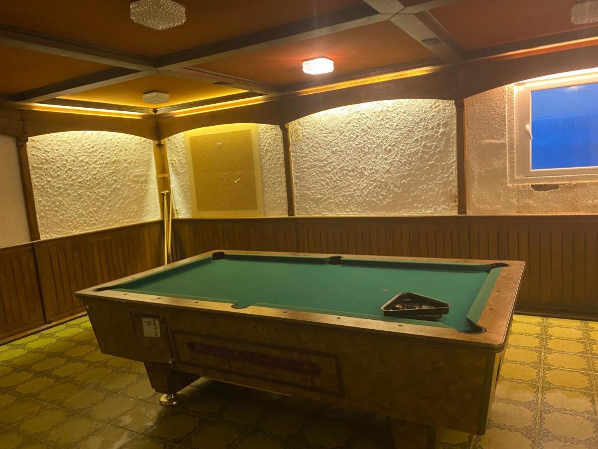 Hotel-Restaurant Theis-Muehle Biersdorf am See Bagian luar foto
